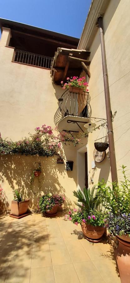 Entula 'E Mari Bed&Brakfast Bed & Breakfast Tortoli Exterior photo